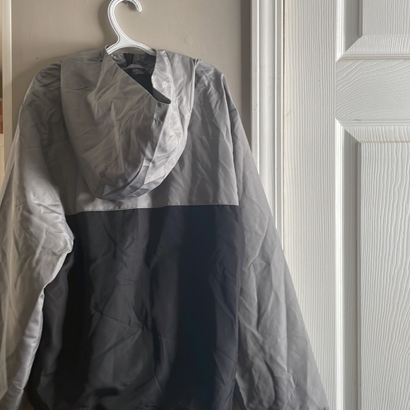 Windbreakers Bundle - Picture 3 of 6